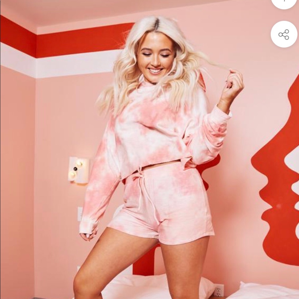 Kittenish Pink Tie Dye Set